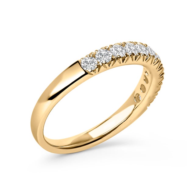 Contemporary 14K Yellow Gold 1/2 Cttw Round Diamond 11 Stone Classic Band - Size 7 For Sale - Image 3 of 6