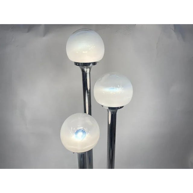 Mid-Century Modern Murano Glass Chromed Steel Ground Lamp in the style of Mazzega, Italy, 1960s For Sale - Image 3 of 12