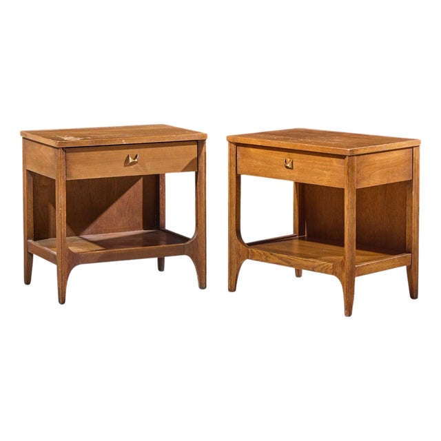 Broyhill Brasilia Mid Century Walnut and Brass Nightstands - Pair For Sale