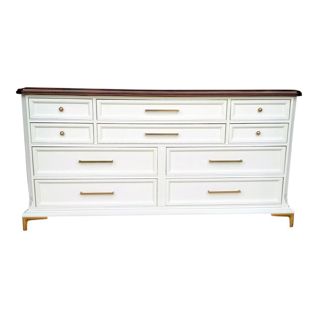1970s Off White / Cream 10 Drawer Bassett Dresser With Champagne Gold Hardware. For Sale