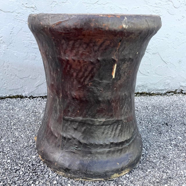 Mid 20th Century Vintage Folk Art Paper Mache Side Table/Stool With Hindu Figure For Sale - Image 5 of 7
