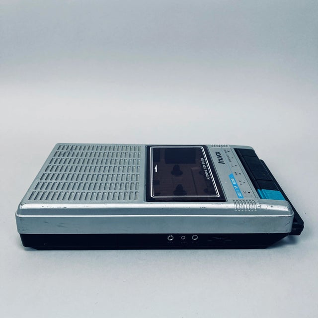 Vintage 1980s Nuvox Cassette Tape Recorder Portable C-110 Hong Kong Prop For Sale - Image 4 of 11