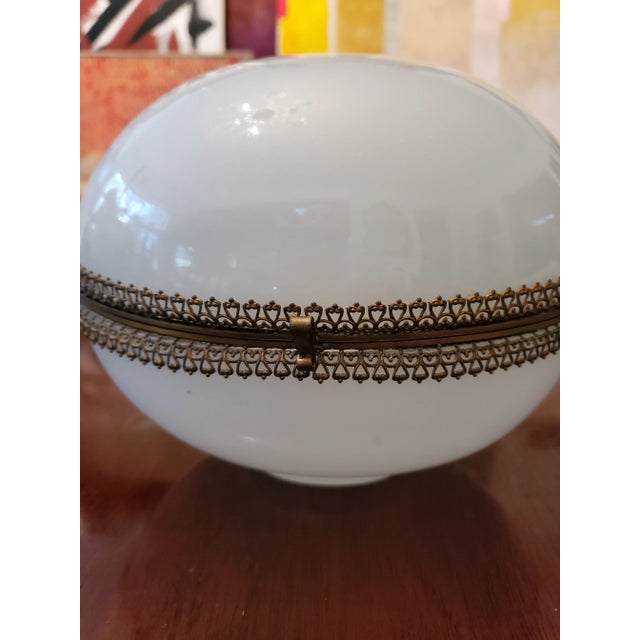 Art Deco Antique Baccarat Style Large Egg Opaline Jewel Box Casket For Sale - Image 3 of 7