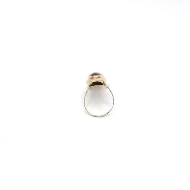Victorian 18K Gold and Agate Cabochon Ring Size 7 For Sale - Image 10 of 10