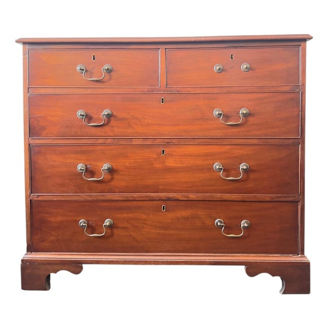 British George III Chest of Drawers For Sale