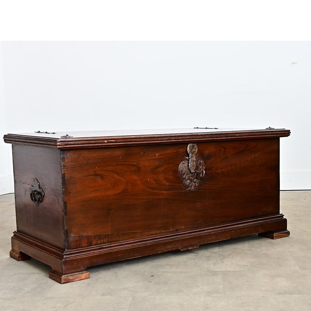English 19th Century or Earlier Mahogany Blanket Chest For Sale - Image 10 of 11