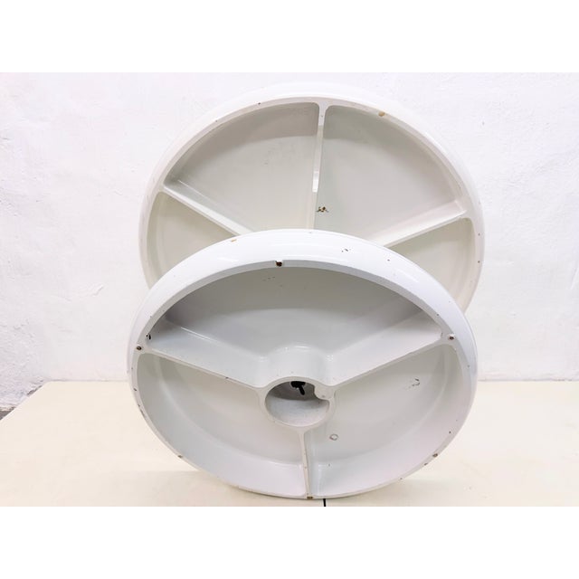 White Space Age UFO Coffee Table by Peter Ghyczy for Reuter Form&Life Collection, 1970s For Sale - Image 8 of 14