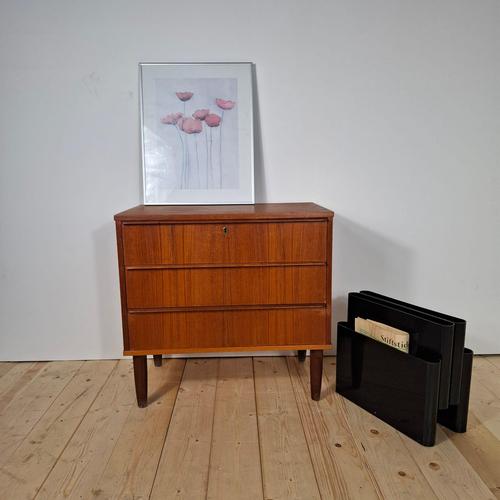 Brown Mid-Century Modern Danish Teak 3-Drawer Chest, 1960s For Sale - Image 8 of 9