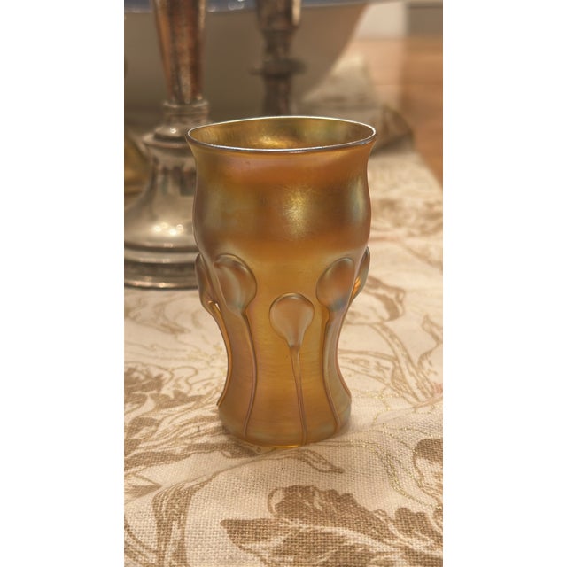 1900 - 1909 1900s Louis Comfort Tiffany Favrile Glass "Tadpole" Cabinet Vase- Art Nouveau, Signed on the Ground Pontil With "l.c.t.". For Sale - Image 5 of 9