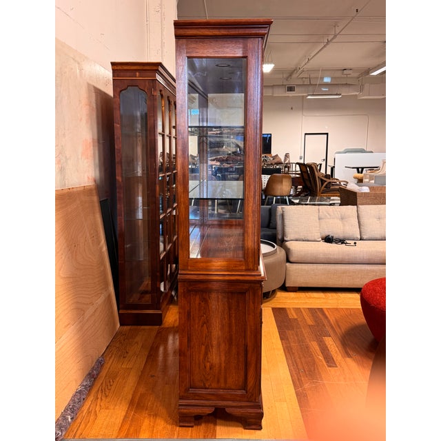 Wood Drexel Heritage Late 20th Century China/ Display Hutch For Sale - Image 7 of 11