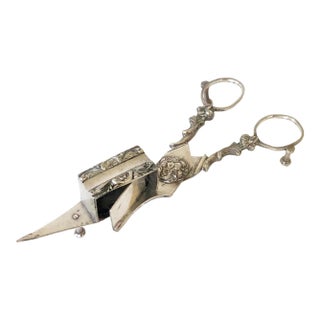 English Silver Plated Candlewick Scissor For Sale