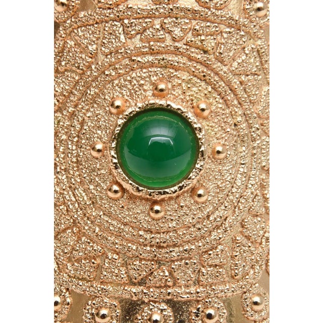1970s Vintage Napier Gold Plated and Green Glass Cuff Bracelet For Sale - Image 5 of 9