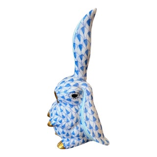 Classic Blue Herend Hand Painted Bunny W/ 22k Gold Accents For Sale