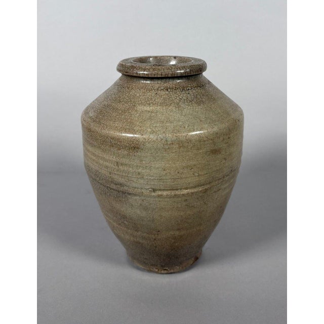 15th Century & Earlier Cream-colored crackled stoneware vase, Ming Dynasty (1368-1644), China For Sale - Image 5 of 6