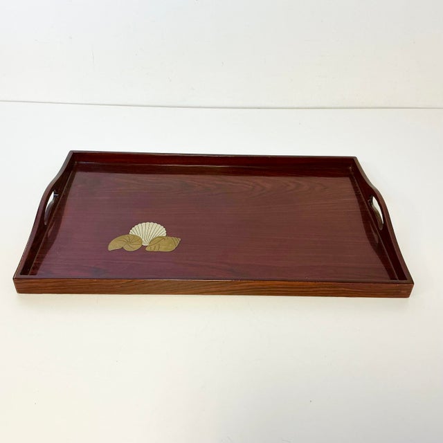 Mid-Century Modern 1980s Vintage Hollywood Regency Coastal Faux Rosewood Tray, Brass Shell Overlay Accents. For Sale - Image 3 of 18
