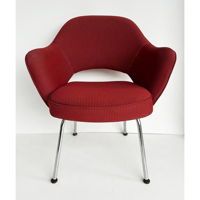 1960s 1960s Knoll Eero Saarinen Executive Armchair #71 From Seagram Bldg., n.y.c., Set of 4 For Sale - Image 5 of 18