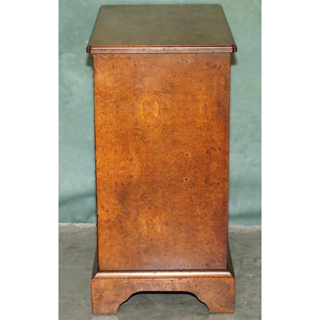George III Style Burr Elm Chest of Drawers with Brushing Slide For Sale - Image 17 of 18