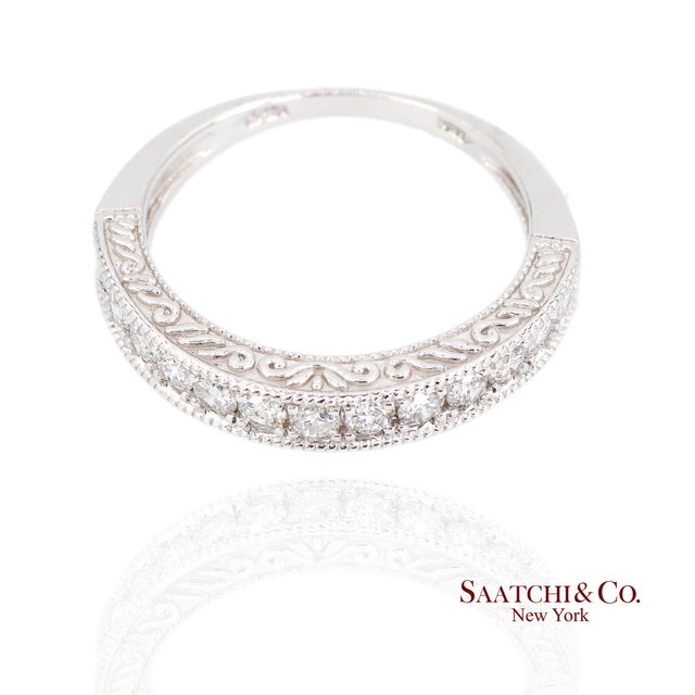 14k (585) White Gold Natural Diamond Engraved Band Ring, Size 6 For Sale In New York - Image 6 of 9