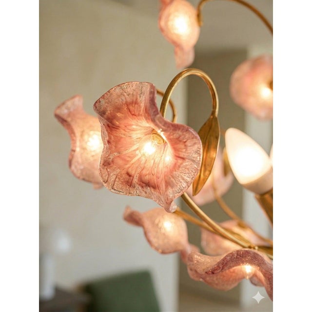 1970s Murano "Pink Lily" Sfumato Lily Chandelier in Brass – Italian Floral Glass Pendant For Sale - Image 4 of 7