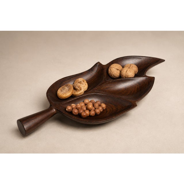 1960s Brazilian Rosewood Leaf-Form Serving Tray / Sculptural Organic Modern Hand-Carved Tray / Mid-Century Decorative Serving Piece For Sale - Image 12 of 12