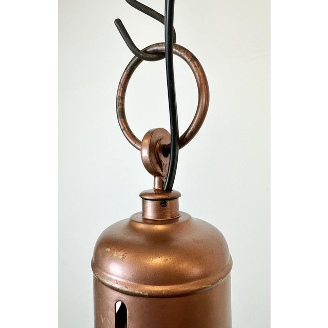 1950s Industrial Italian Black Enamel Factory Lamp with Iron Top, 1950s For Sale - Image 5 of 18