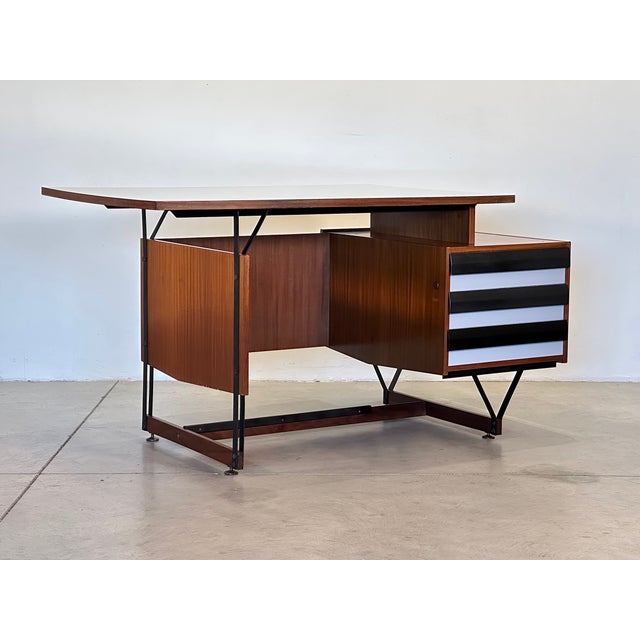 Metal Desk by Enzo Strada for Fratelli Tenani, Rovigo, Italy, 1960s For Sale - Image 7 of 18