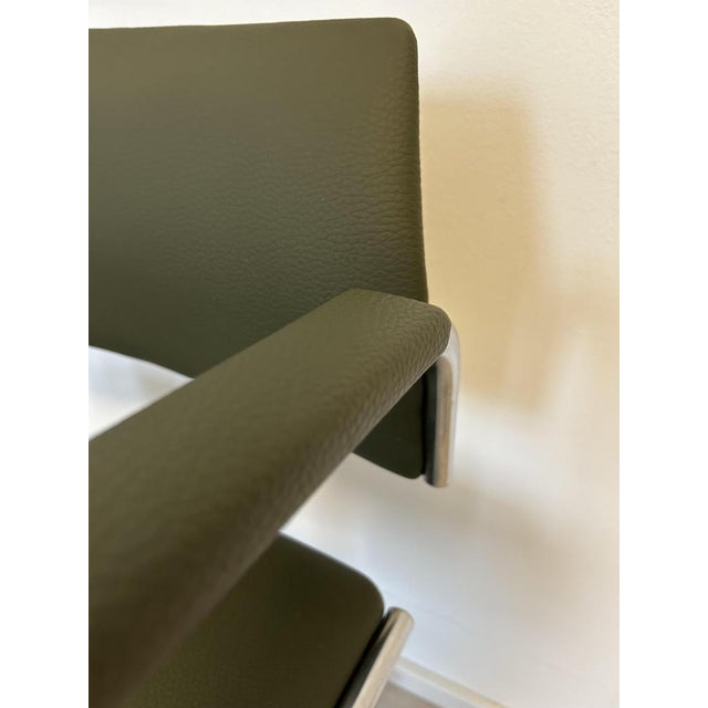 Olive Office Desk Chair from Kovona, 1992 For Sale - Image 8 of 10