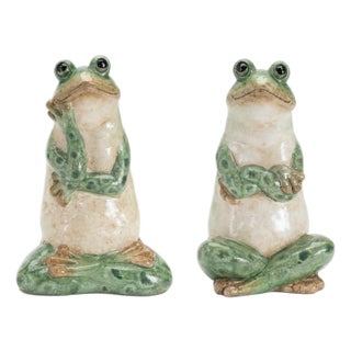 Ceramic Garden Frog Statue (Set of 2) For Sale