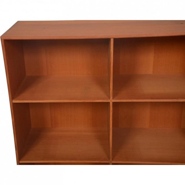 Bookcase in Oregon Pine by Mogens Koch, 1970s For Sale - Image 3 of 11