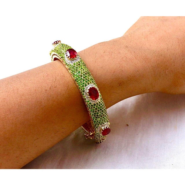 Gemstone Bochic “Capri” Vintage Emerald, Ruby & Diamond Bangle Set In 18K Gold & Silver For Sale - Image 7 of 14