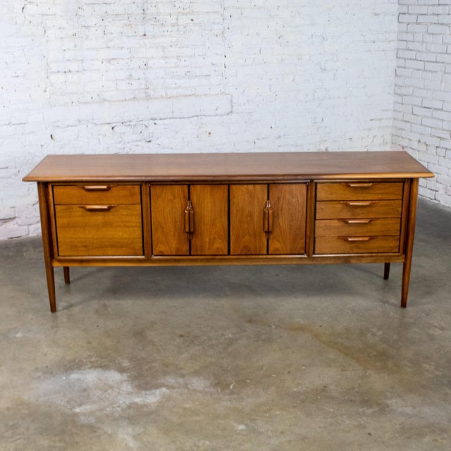 Brown Mid-20th Century MCM Alma Castilian Series Walnut Credenza & Executive Desk W/Leather Work Surface For Sale - Image 8 of 18