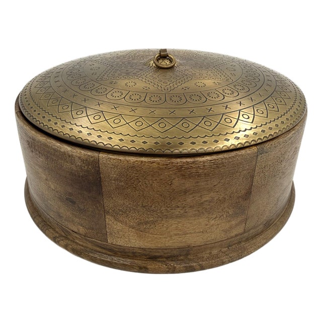Handcrafted Indian Mango Wood Round Box With Stunning Etched Brass Lid For Sale