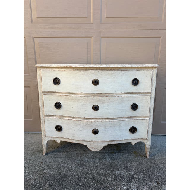 A gorgeous Gustavian or French Country style serpentine front dresser or chests of drawer USA, Early 21st Century Carved...