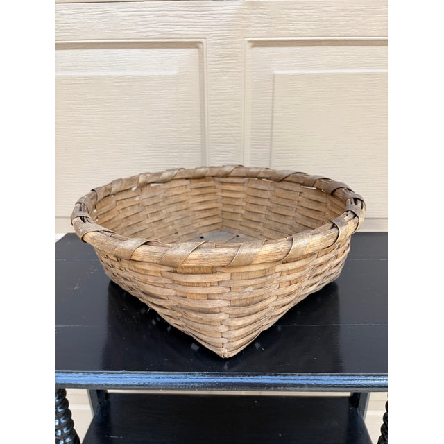 Brown Antique American Splint Oak Round Basket, Late 19th Century For Sale - Image 8 of 12