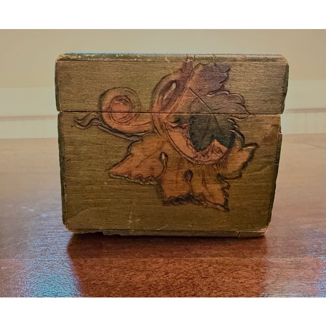 Antique 1920's Pyrography Box Grape and Leaf Motif For Sale - Image 4 of 9
