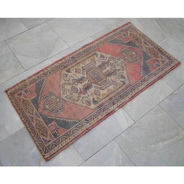 1970s Small Rug, Entryway Rug, Bath Mat, Kitchen Decor, Turkish Rug, Doormat 1'12" X 3'11" For Sale - Image 6 of 10