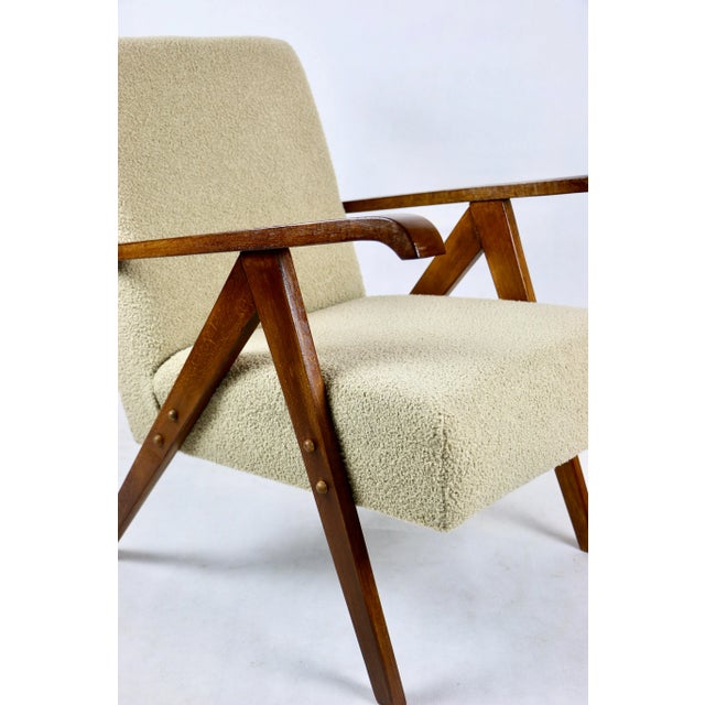 Mid-Century Modern Vintage Beige Boucle Armchair in style of Var B310, 1970s For Sale - Image 3 of 12