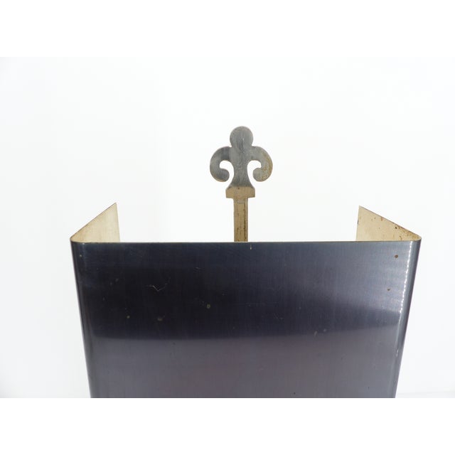 Metal Neoclassical Table Lamp in Brushed Metal, 1970 For Sale - Image 7 of 9