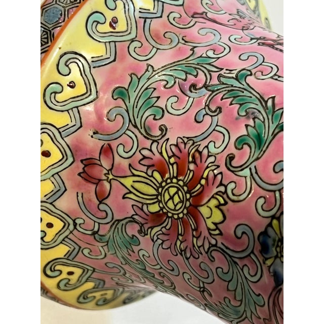 1960s Vintage Chinese Export Famille Rose Porcelain Vase For Sale - Image 5 of 11