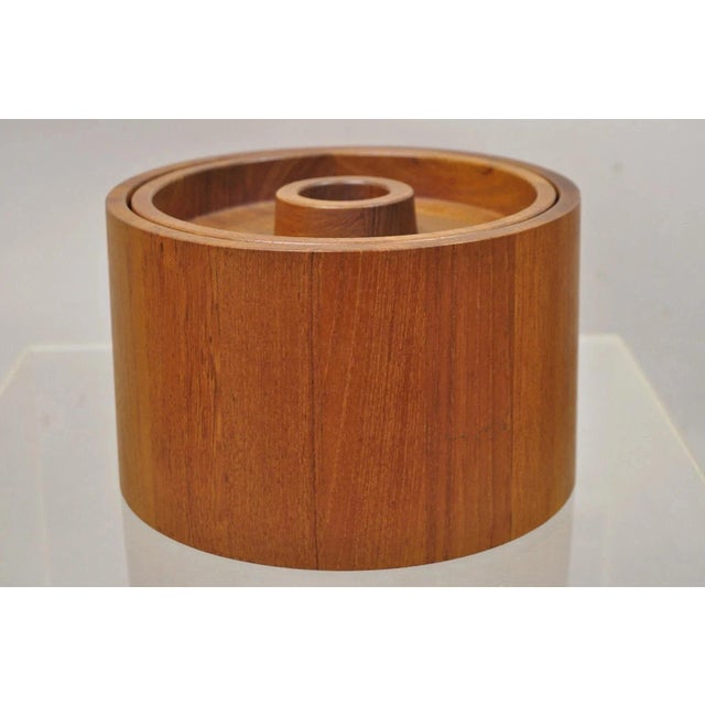 Vintage Dansk Quistgaard Mid Century Danish Modern Teak Wood Lidded Ice Bucket. Circa Mid 20th Century. Measurements: 6" H...