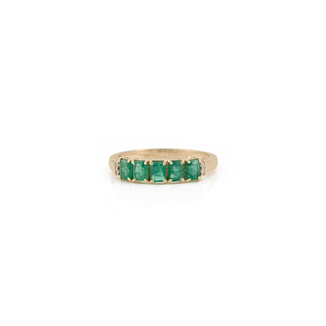 Five-Stone Natural Emerald Band Ring Size 6.5 With Diamond Accents in 14k Yellow Gold For Sale - Image 4 of 16