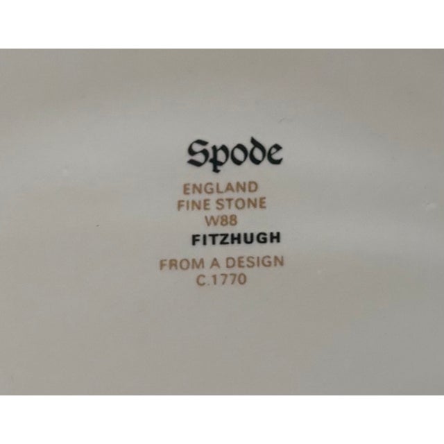 Spode Vintage Spode "Fitzhugh Red" Porcelain Leaf-Shaped Dessert & Pickle Tray For Sale - Image 4 of 5