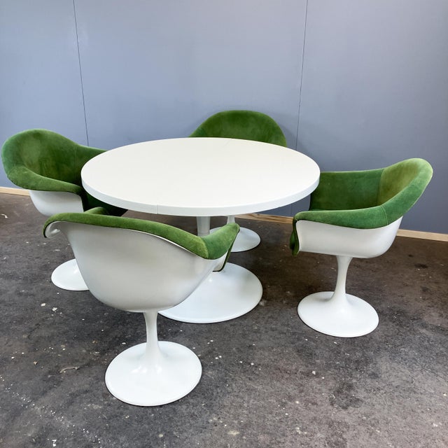 Space Age Swivel Chairs and Extendable Table by K. Schäfer for Lübke, 1960s, Set of 7 For Sale - Image 4 of 18
