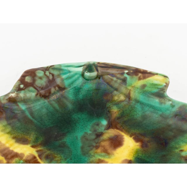 Mid 20th Century Wedgwood Shell-Form Centerpiece and Five Plates For Sale In New York - Image 6 of 14