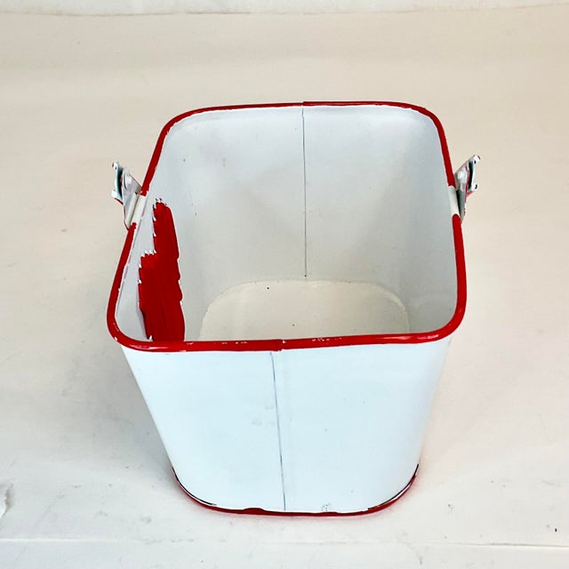 1970s 1970s Vintage Art Deco Boho Chic Tole & Ribbon Valentine Heart Basket. For Sale - Image 5 of 9