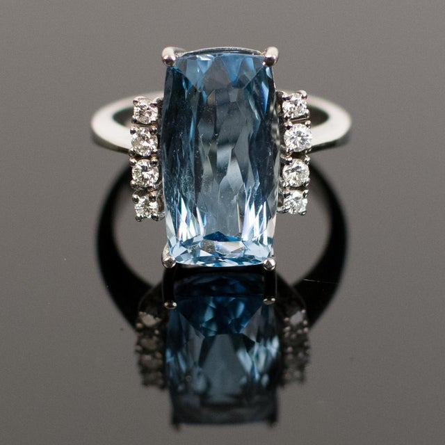 18k White Gold Aquamarine and Diamond Ring Vintage For Sale - Image 9 of 11