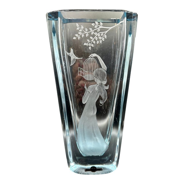 Vintage Strömbergshyttan B1046 Swedish Mid-Century Ice Blue Engraved Crystal Vase For Sale