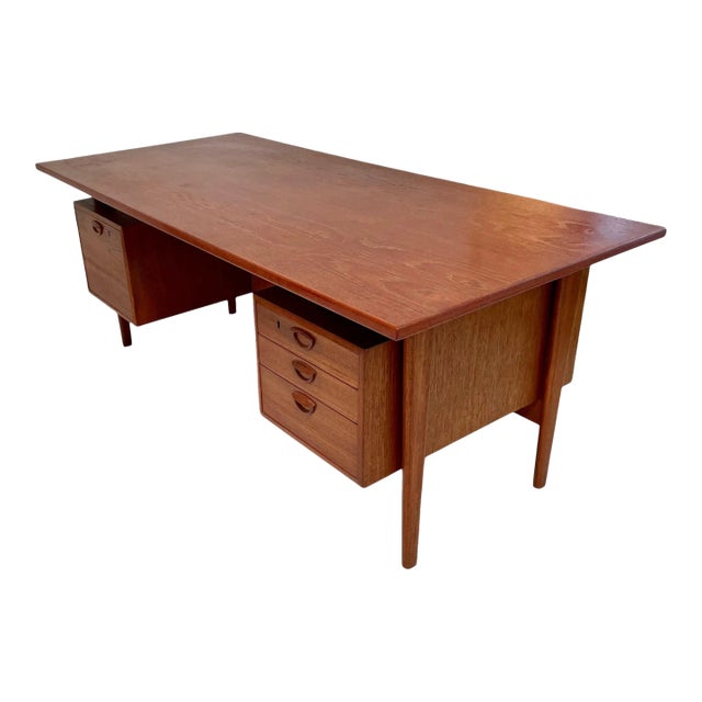 1960s Danish Teak Executive Desk in the Style of Kai Kristiansen For Sale