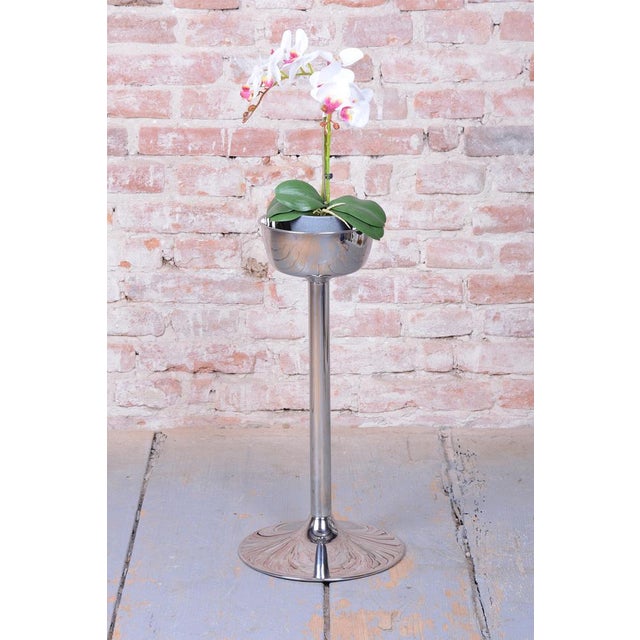 Metal Bauhaus Pedestal in Metal, Czech, 1970s For Sale - Image 7 of 8