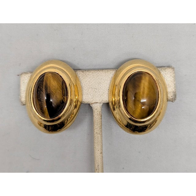 Metal Vintage Signed Alexis Kirk Oval Goldtone Faux-Tiger's Eye Clip Earrings- 2 Pieces For Sale - Image 7 of 9